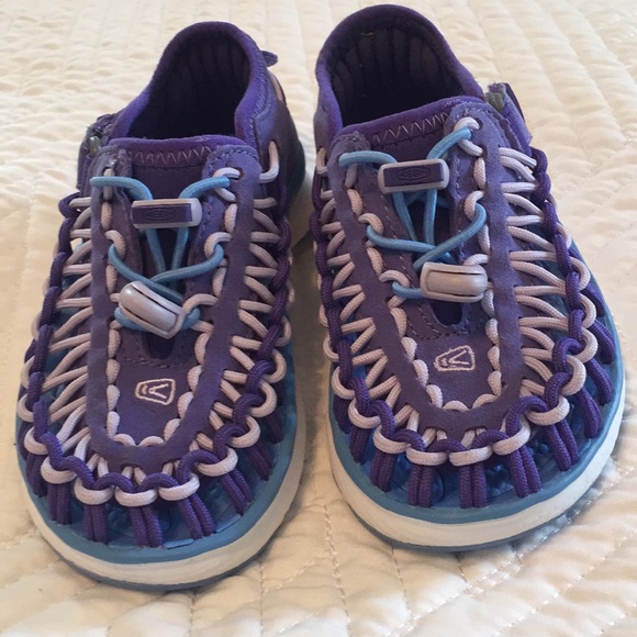 Nwt keen sandals - Picture 3 of 5